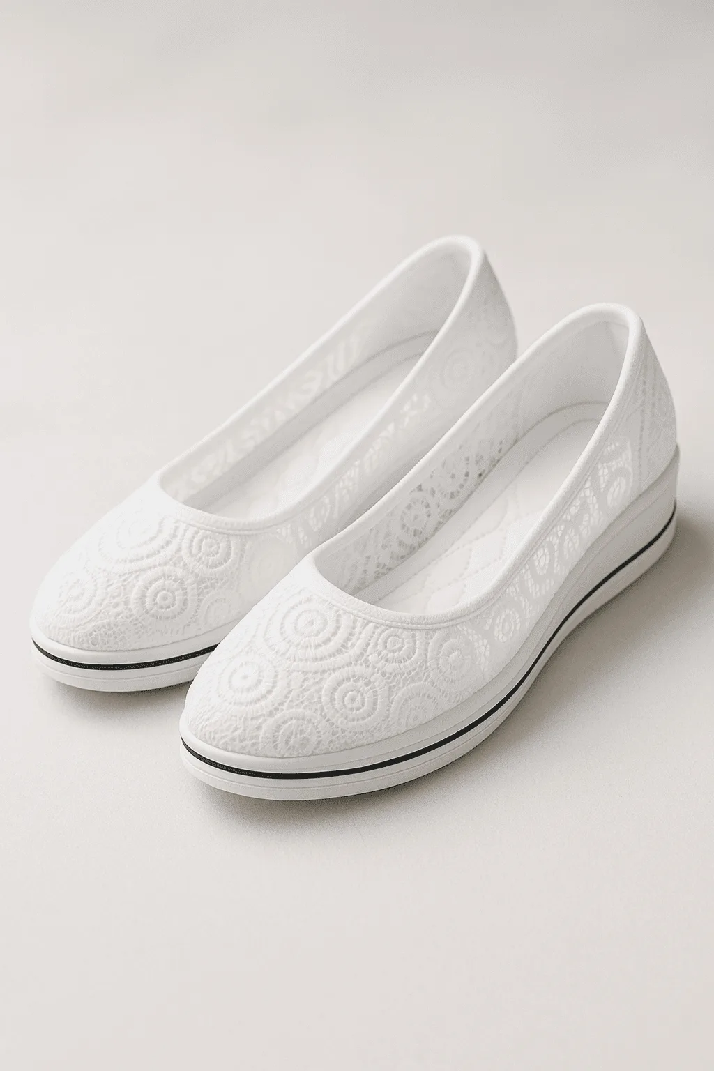 Mocassins Femme en Dentelle Blanche Compensée
